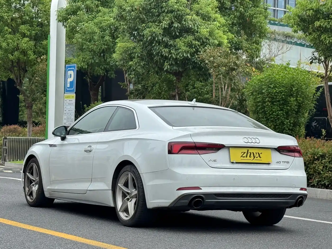 Фото 5 - Audi A5 (Import)