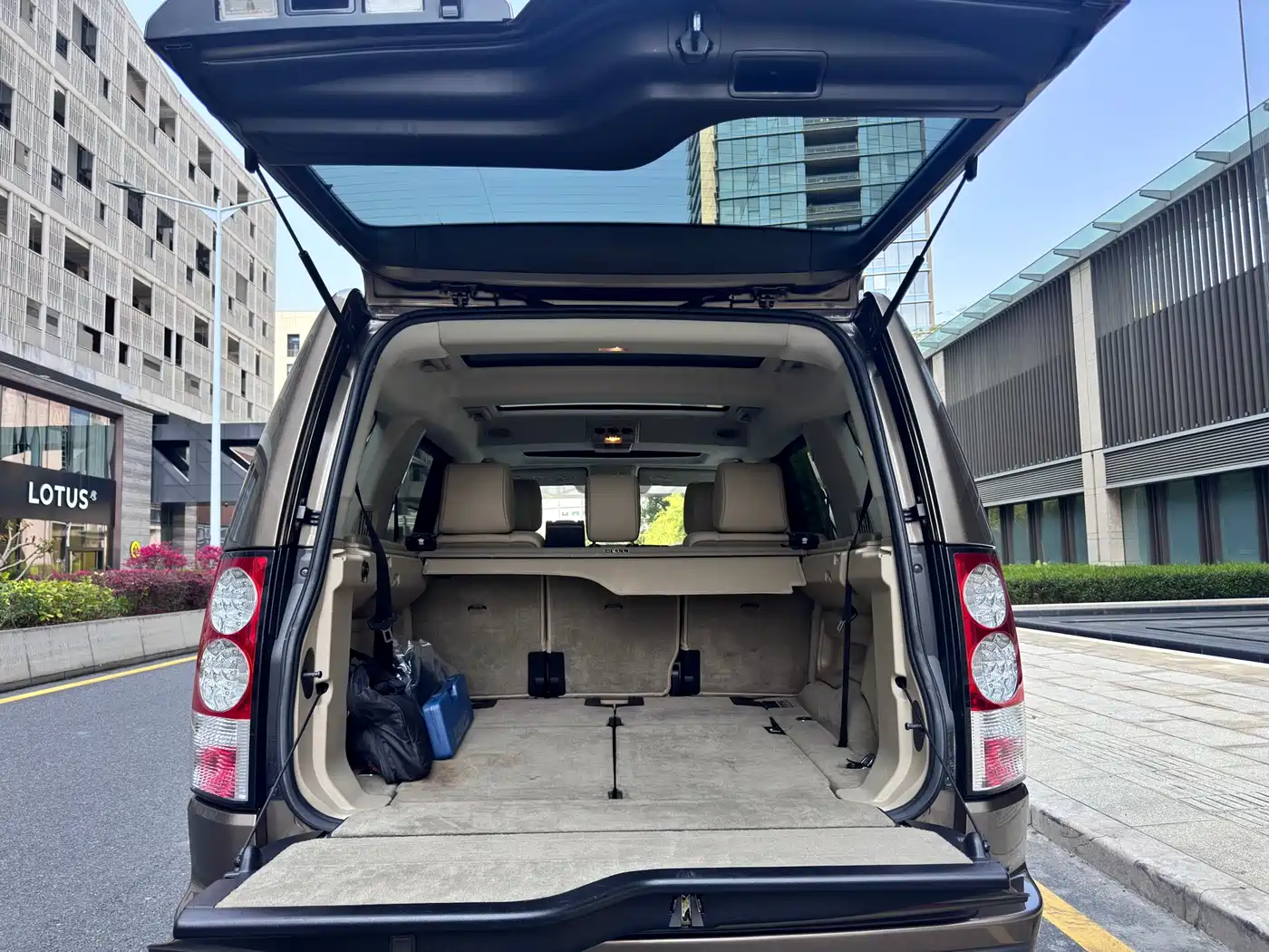 Land Rover Discovery 2012 3.0 SDV6 HSE Diesel фото 28
