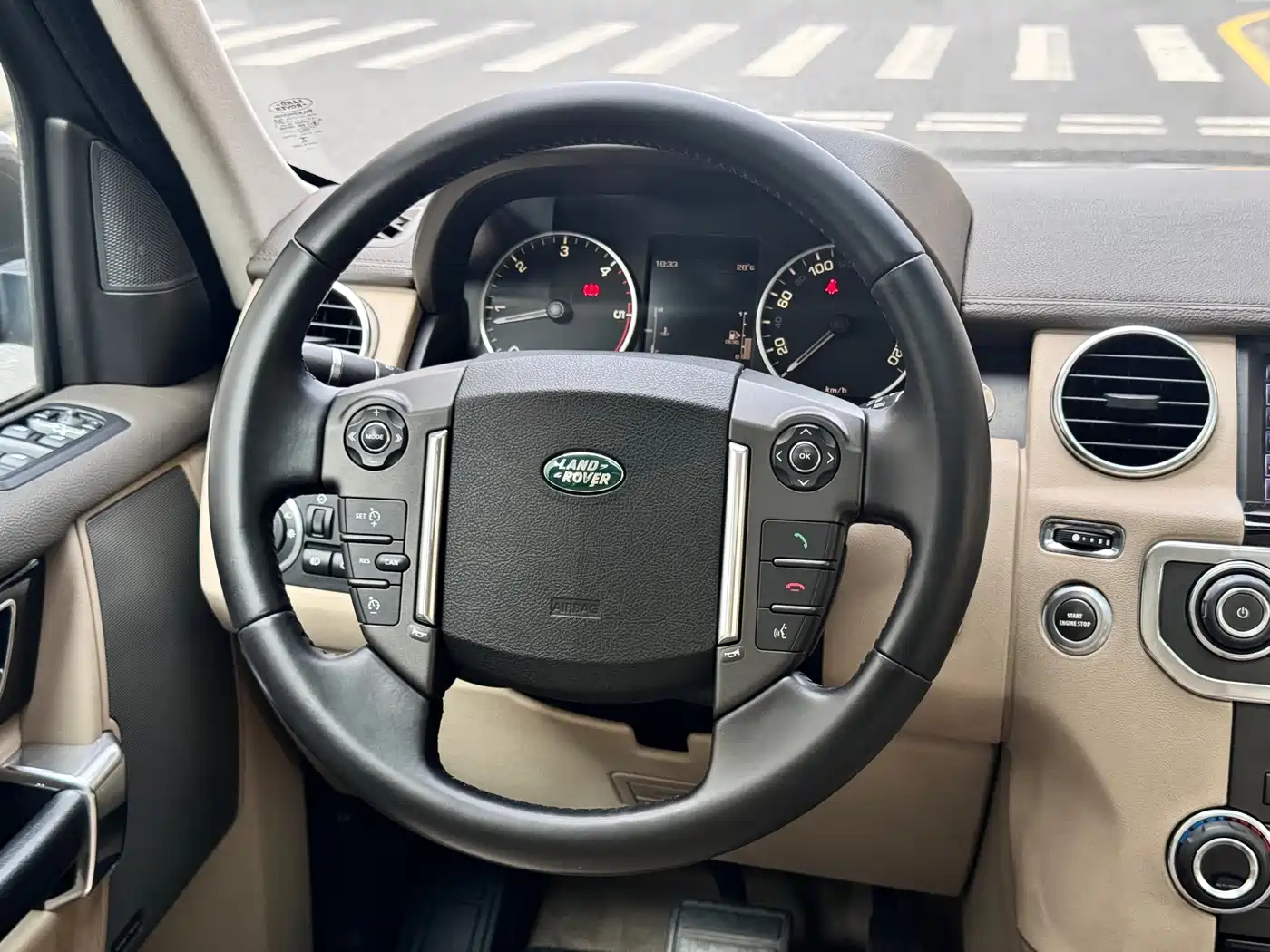 Land Rover Discovery 2012 3.0 SDV6 HSE Diesel фото 16