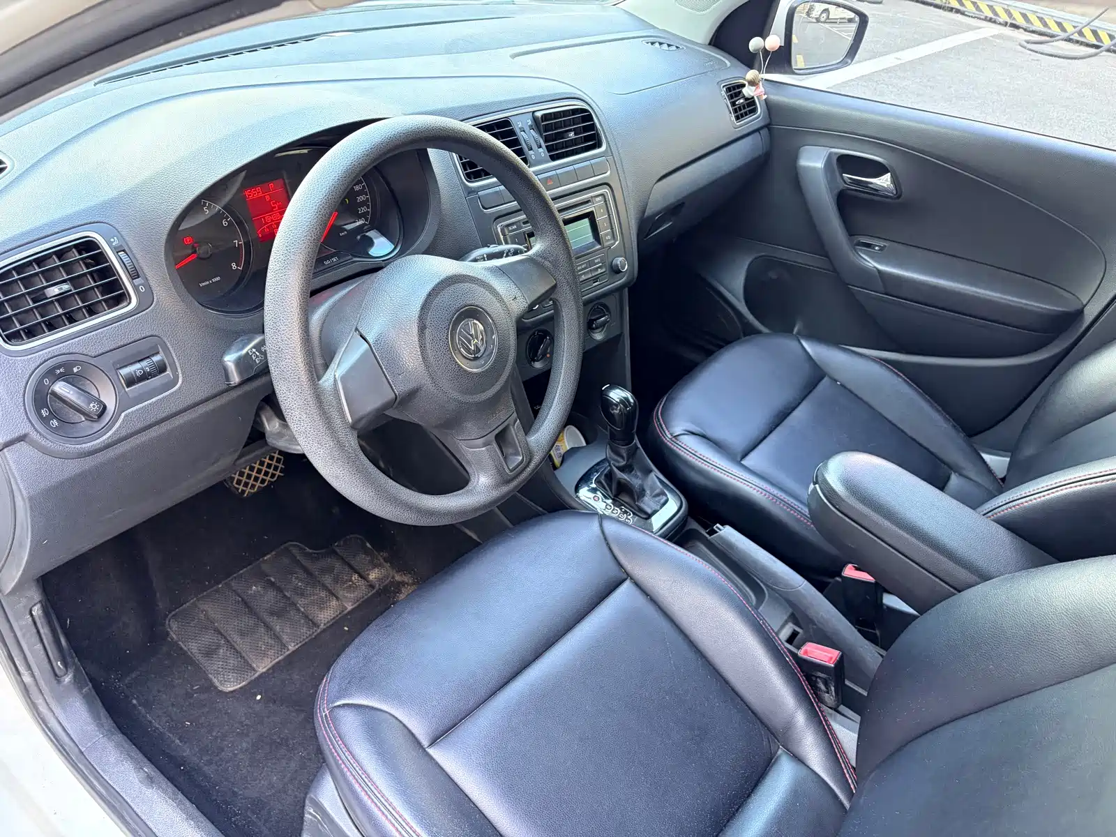 Photo 7 - Volkswagen Polo