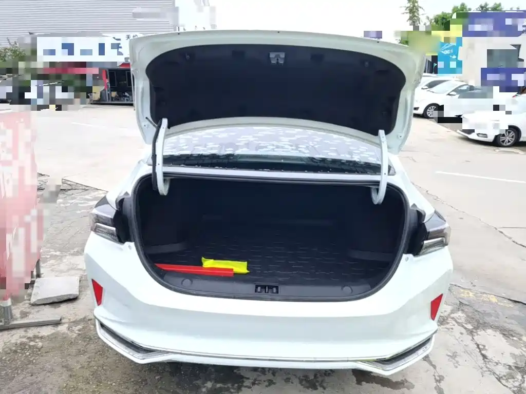 Dongfeng Aeolus Yixuan MAX 2022 2023 1.5T Super Dad Edition