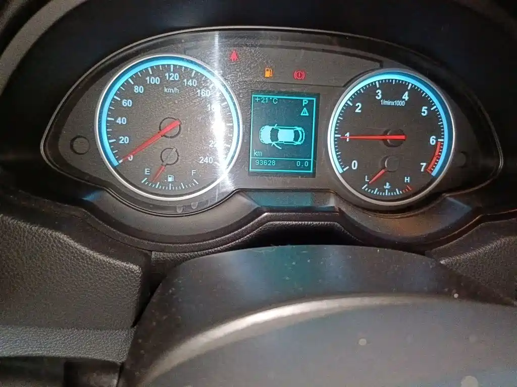 Zhonghua V5 2016 2016 1.5T Automatic 2WD Smart