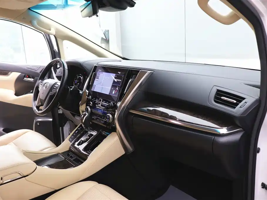 Toyota Vellfire 2020 Twin Engine 2.5L HV Premium Edition фото 26