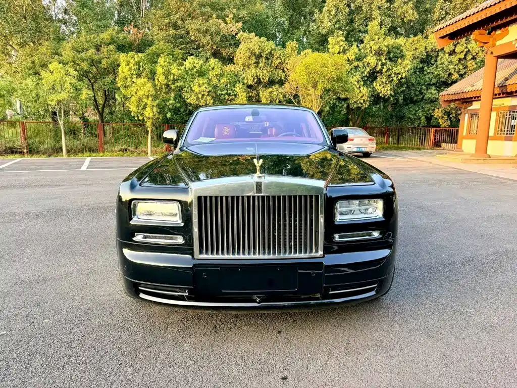Rolls-Royce Phantom 2012 2013 6.7L Extended Wheelbase (EWB)