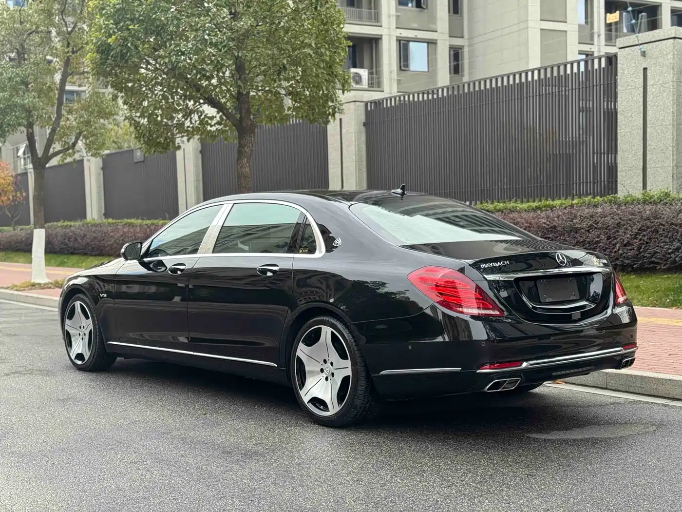 Mercedes-Benz Maybach S-Class 2016 S 400 4MATIC фото 15