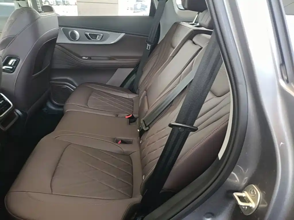 Chery Tiggo 8 PRO 2025 2025 290T 2WD Premium Edition