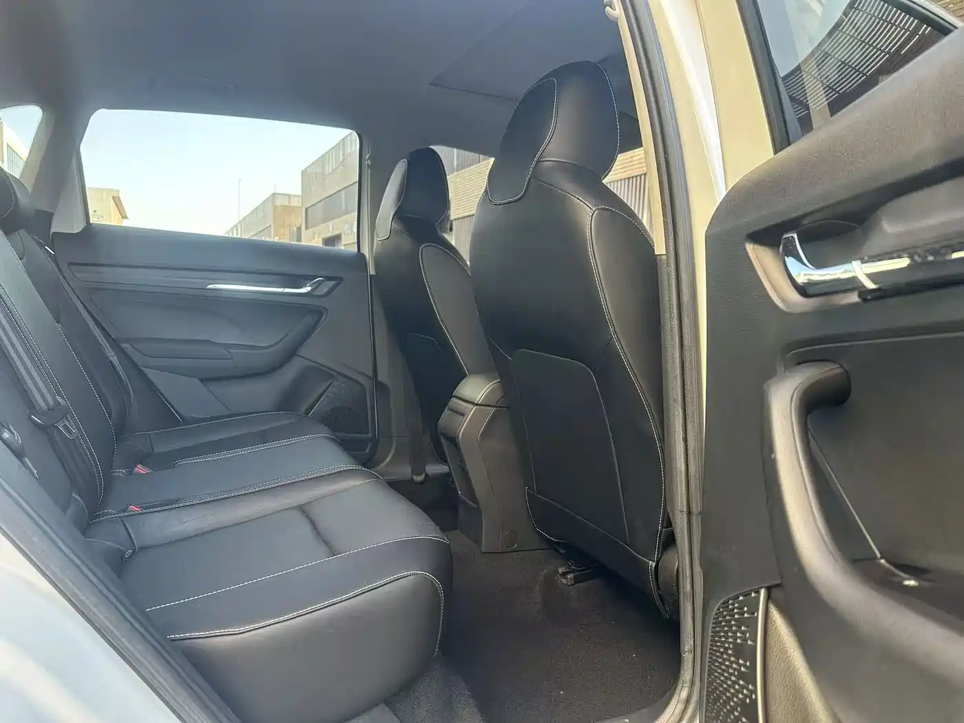 Škoda Kamiq 2021 1.5L Auto Comfort Edition фото 11