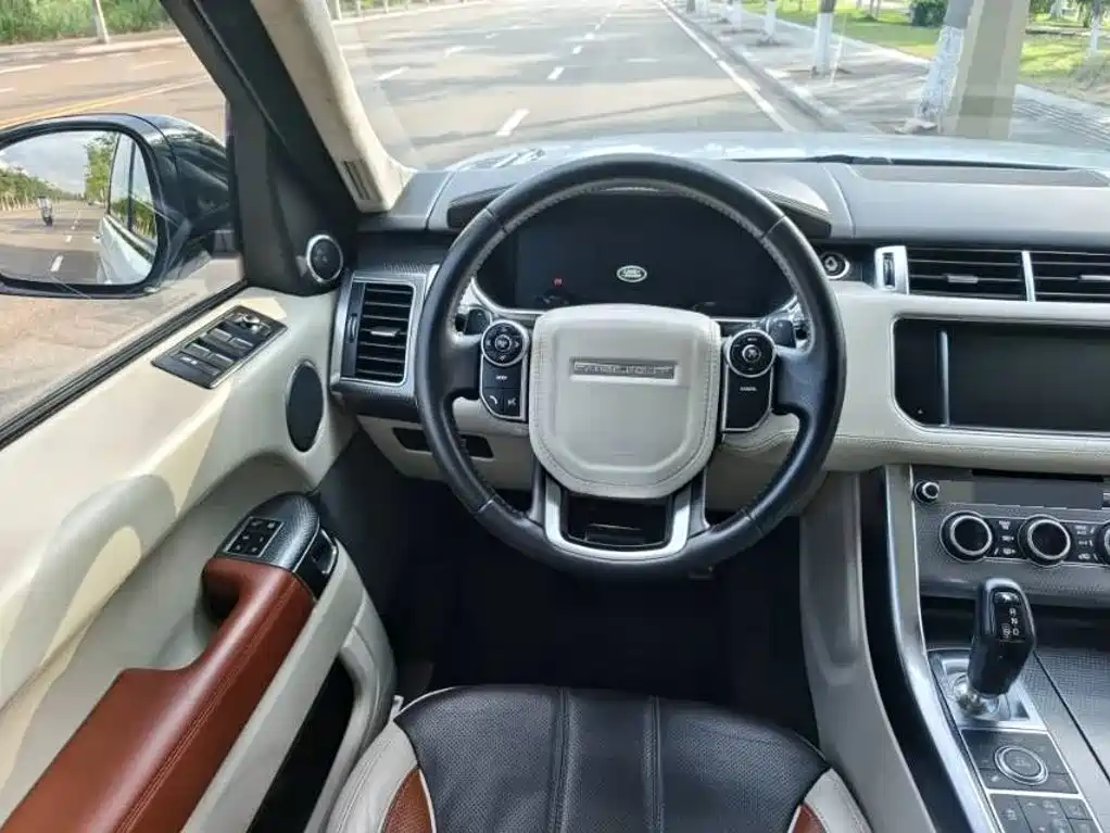 Фото 15 - Land Rover Range Rover Sport