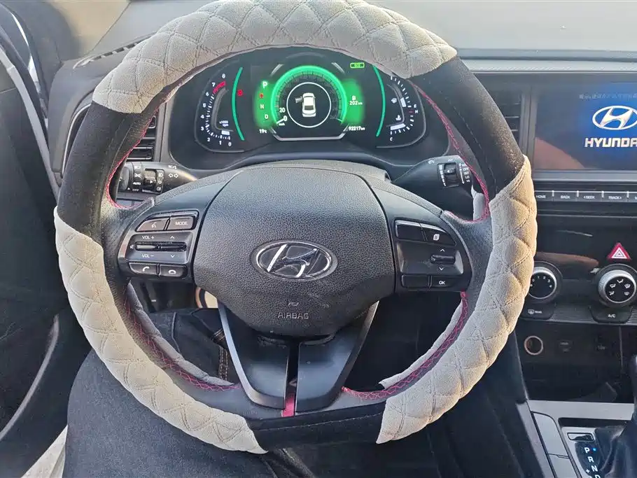 HYUNDAI LEAD