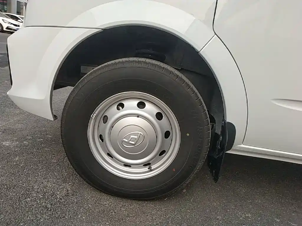 Фото 23 - Maxus Xintu V80