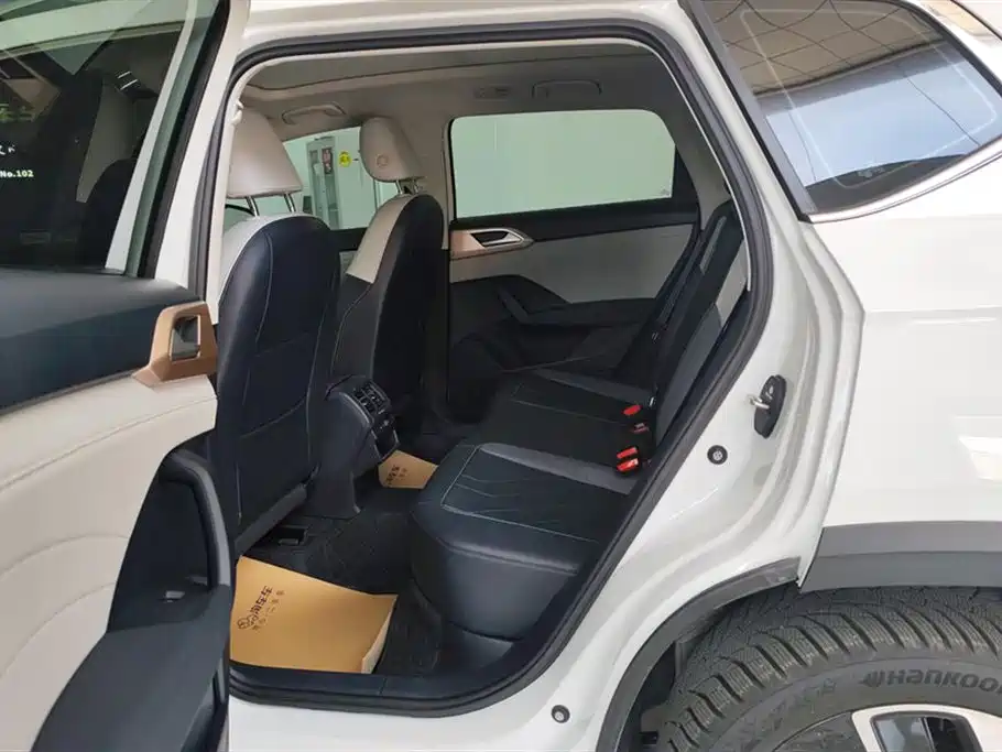 Volkswagen Tharu 2024 300TSI 2WD Full Moon Edition фото 11