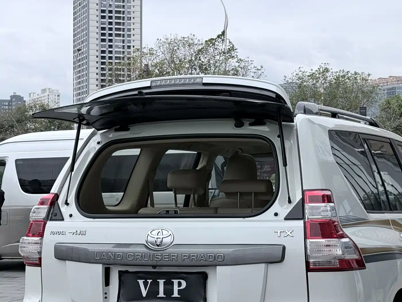 Toyota Prado 2016 3.5L Auto TX-L фото 5
