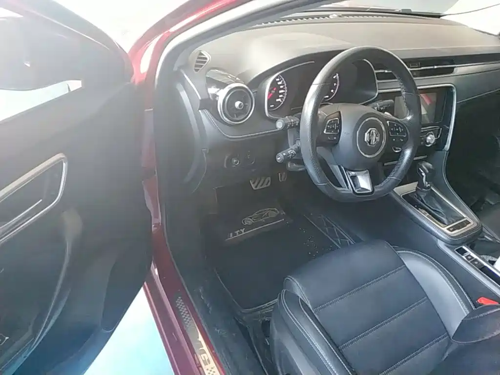 MG MG6 2018 2017 20T Automatic Luxury Smart Connect Version (China V)