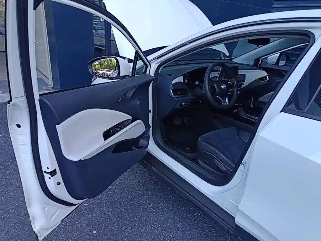 Photo 14 - Buick Velite 6