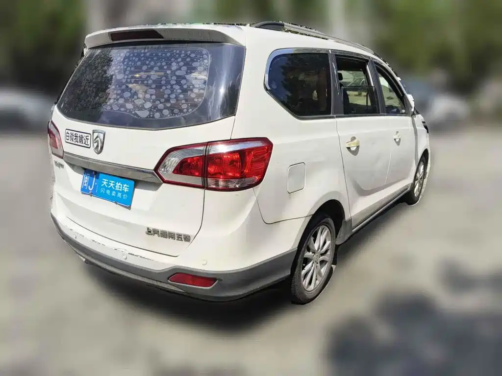 Baojun 730 2015 2014 1.5L Manual Standard 7-seater