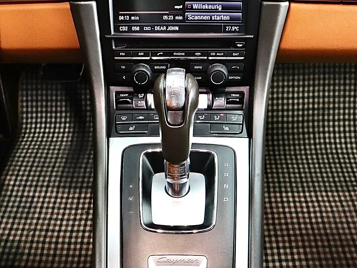 Porsche Cayman 2013 Cayman 2.7L фото 16