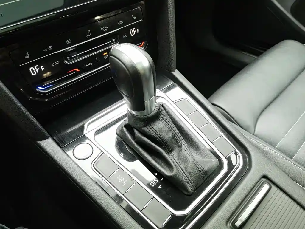 Volkswagen Magotan, миниатюра 13
