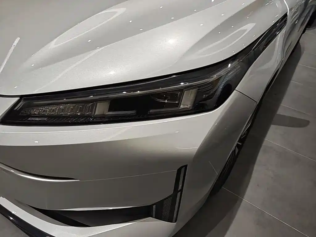 صورة 24 - Changan Qiyuan A05