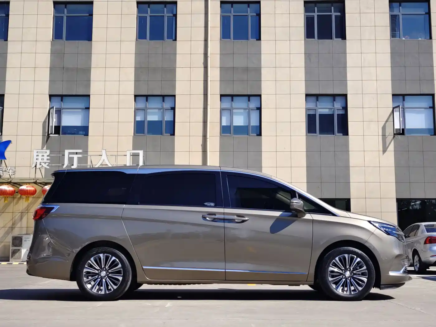 Buick GL8 2021 ES Landlord 653T Flagship фото 4