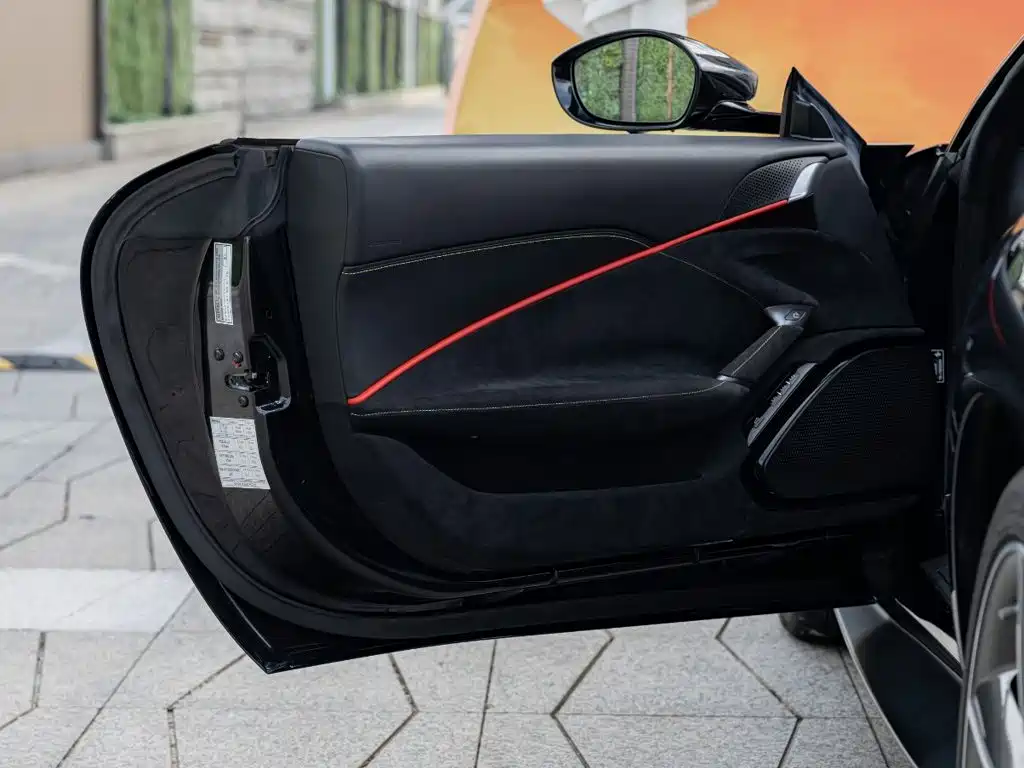 Ferrari Roma 2021 2020 3.9T V8