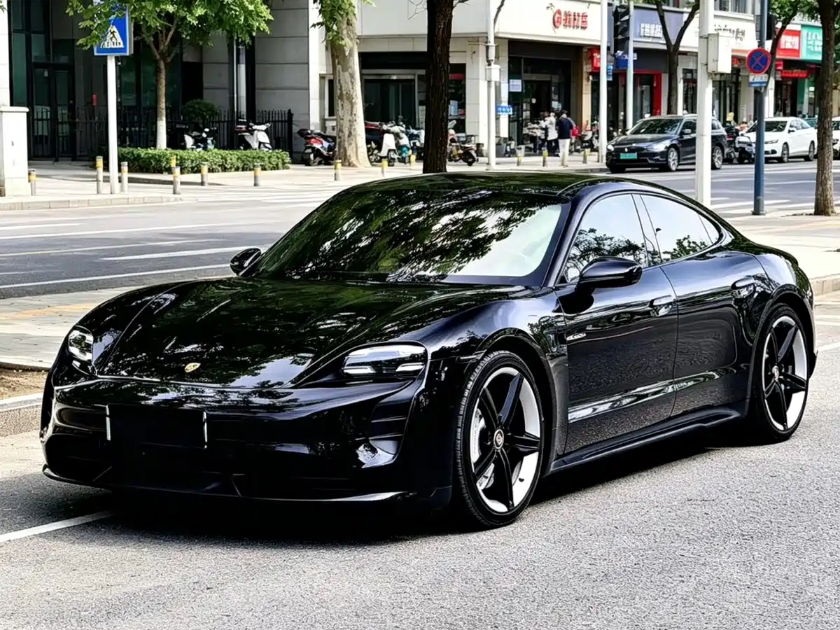 Porsche Taycan 2019 Taycan Turbo