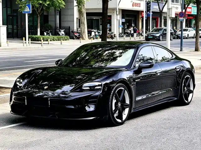 Porsche Taycan 2019 Taycan Turbo