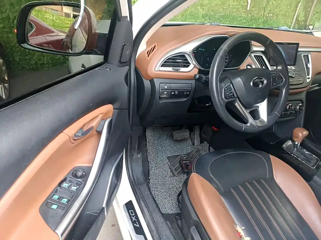 Soueast DX7 2017 2017 1.5T Automatic Glory Edition