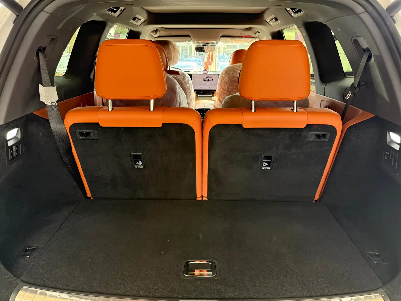 AITO Wenjie AITO M8 2025 Pure Electric Max+ 6-seater AWD фото 15