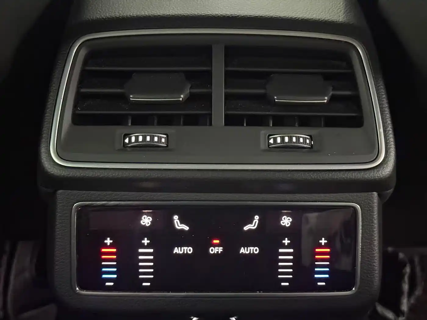 Audi A6L 2021 45 TFSI Exclusive Elegance фото 13
