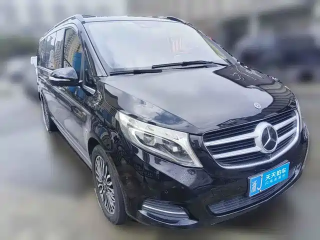 Mercedes-Benz V-Class 2016 V 260 L Premium Long — фото 3