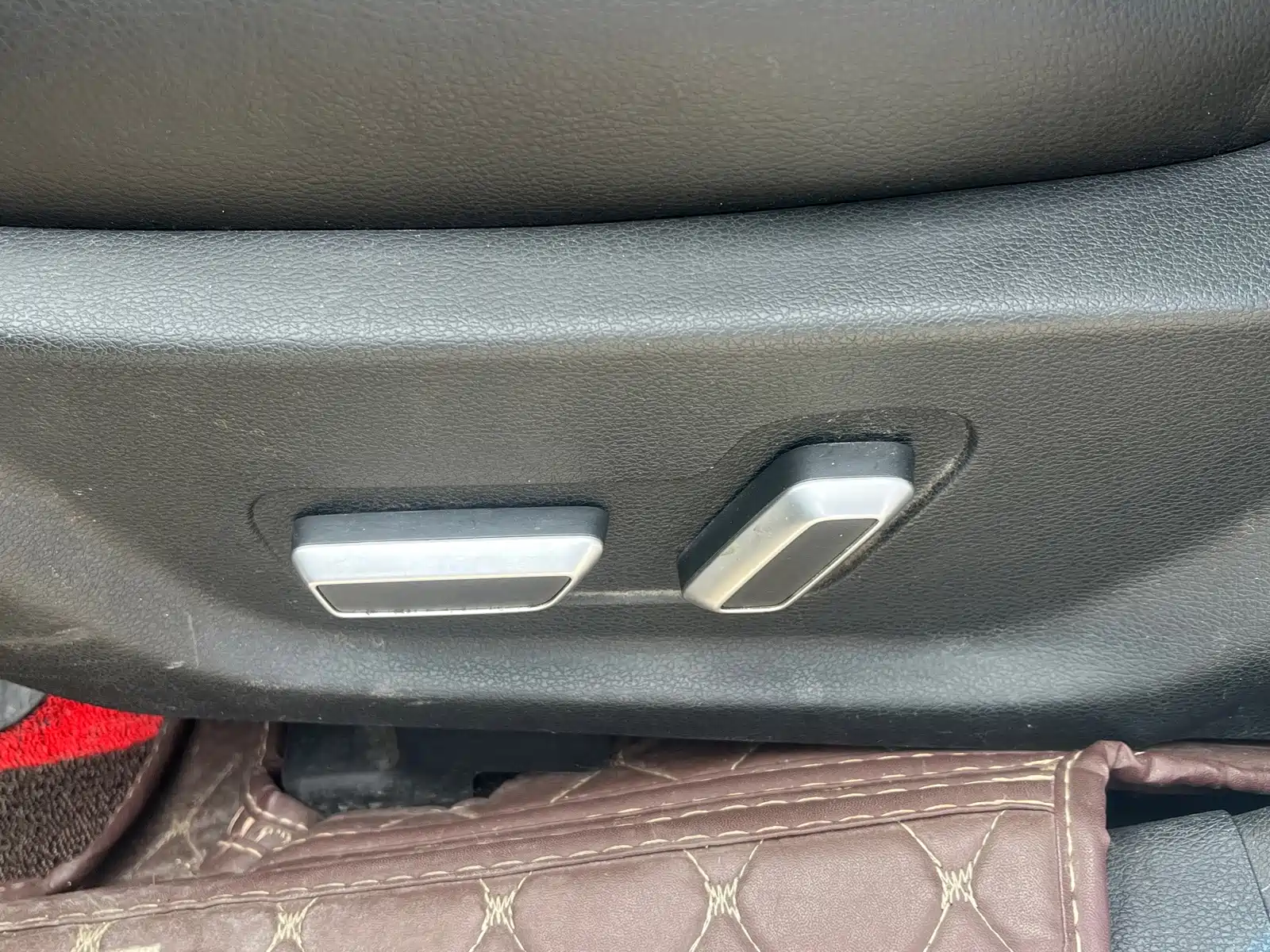 Фото 8 - Geely Emgrand GS