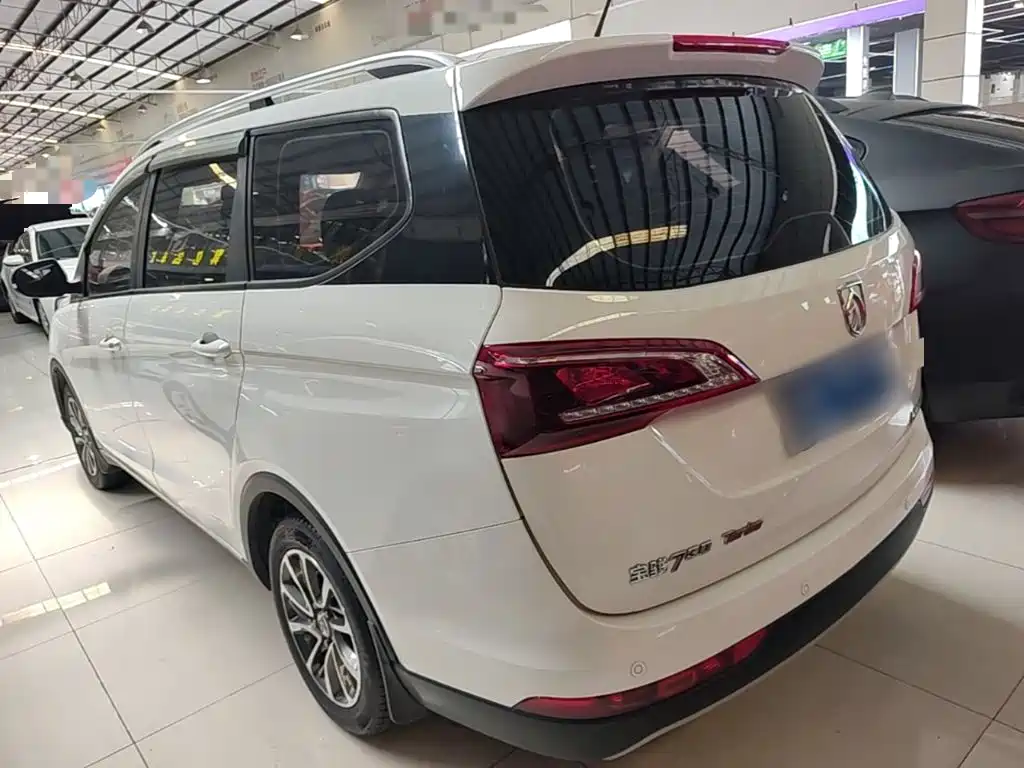 Baojun 730 2021 2021 1.5T CVT Fashion 7-Seater