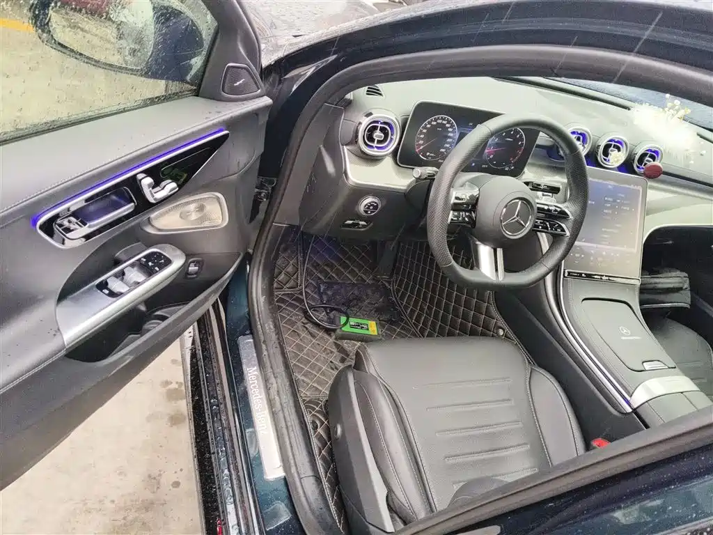 Mercedes-Benz C-Class 2023 Facelift II C 260 L Night Edition фото 11