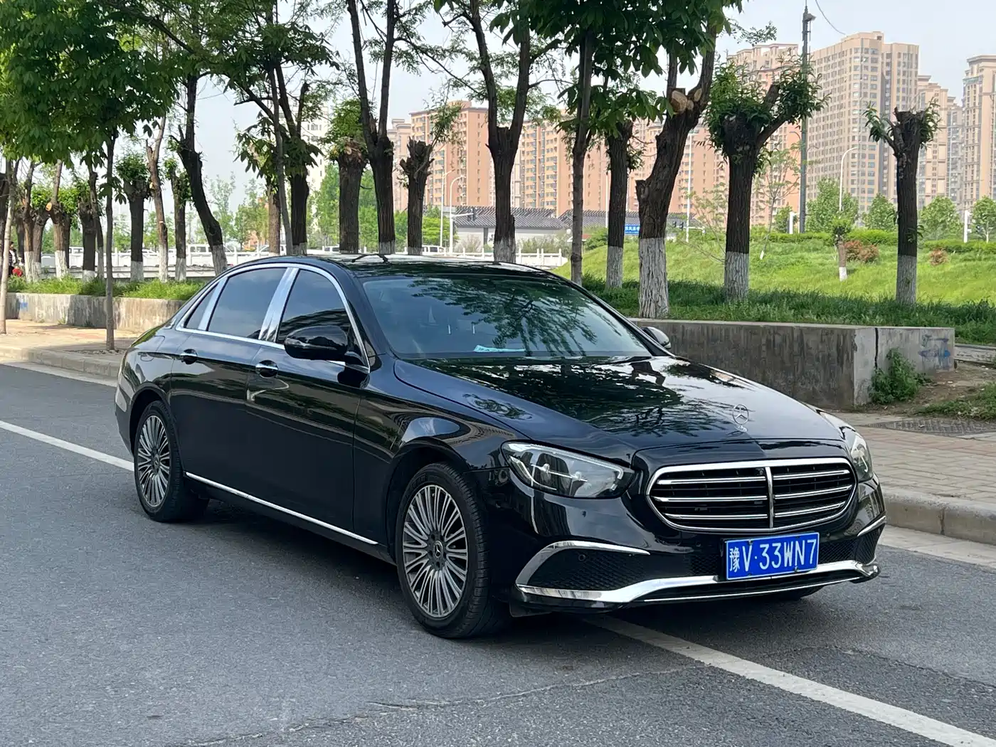 Mercedes-Benz E-Class 2021 E 300 L Luxury фото 3