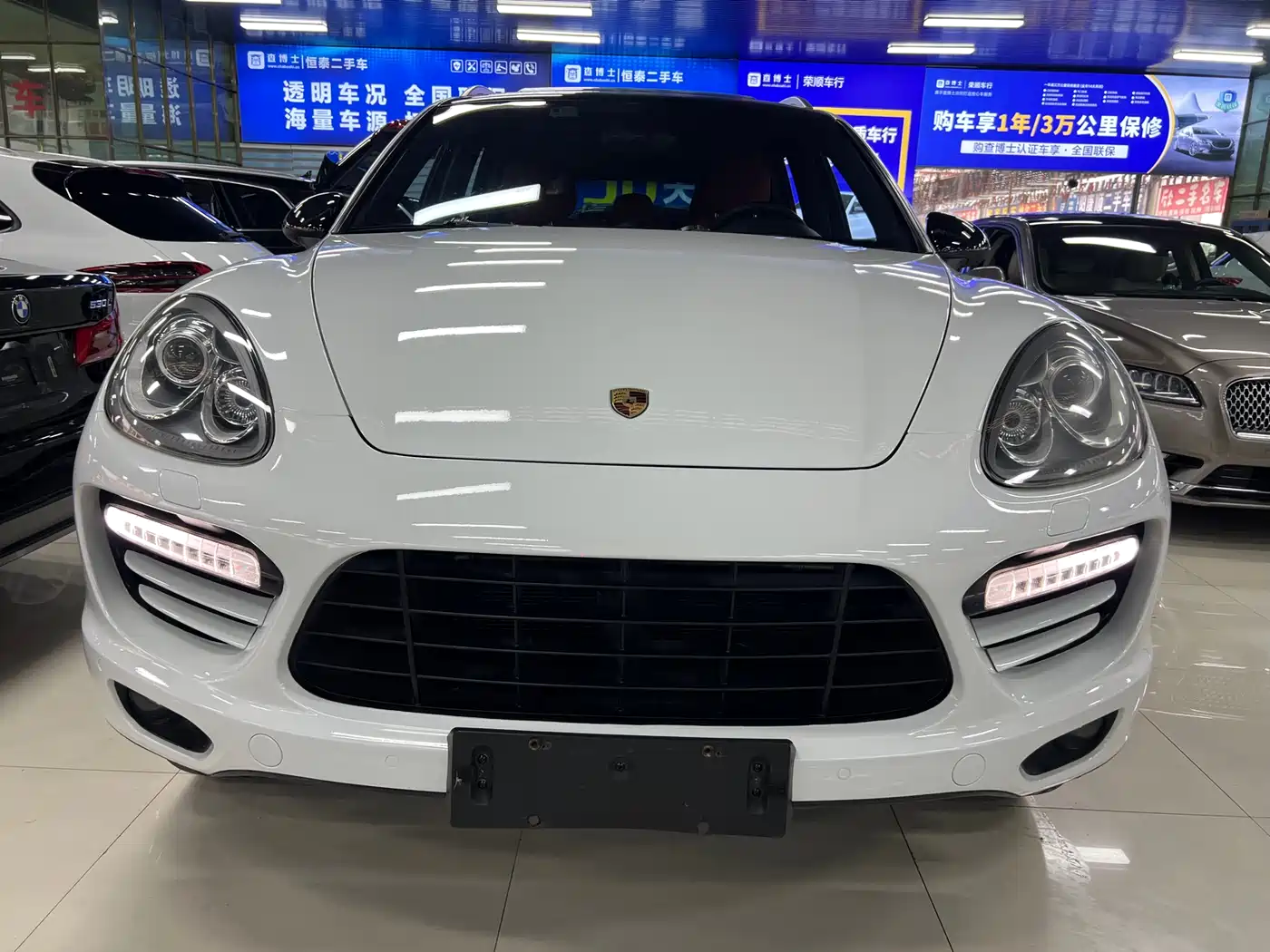 Porsche Cayenne 2011 Cayenne 3.0T фото 2