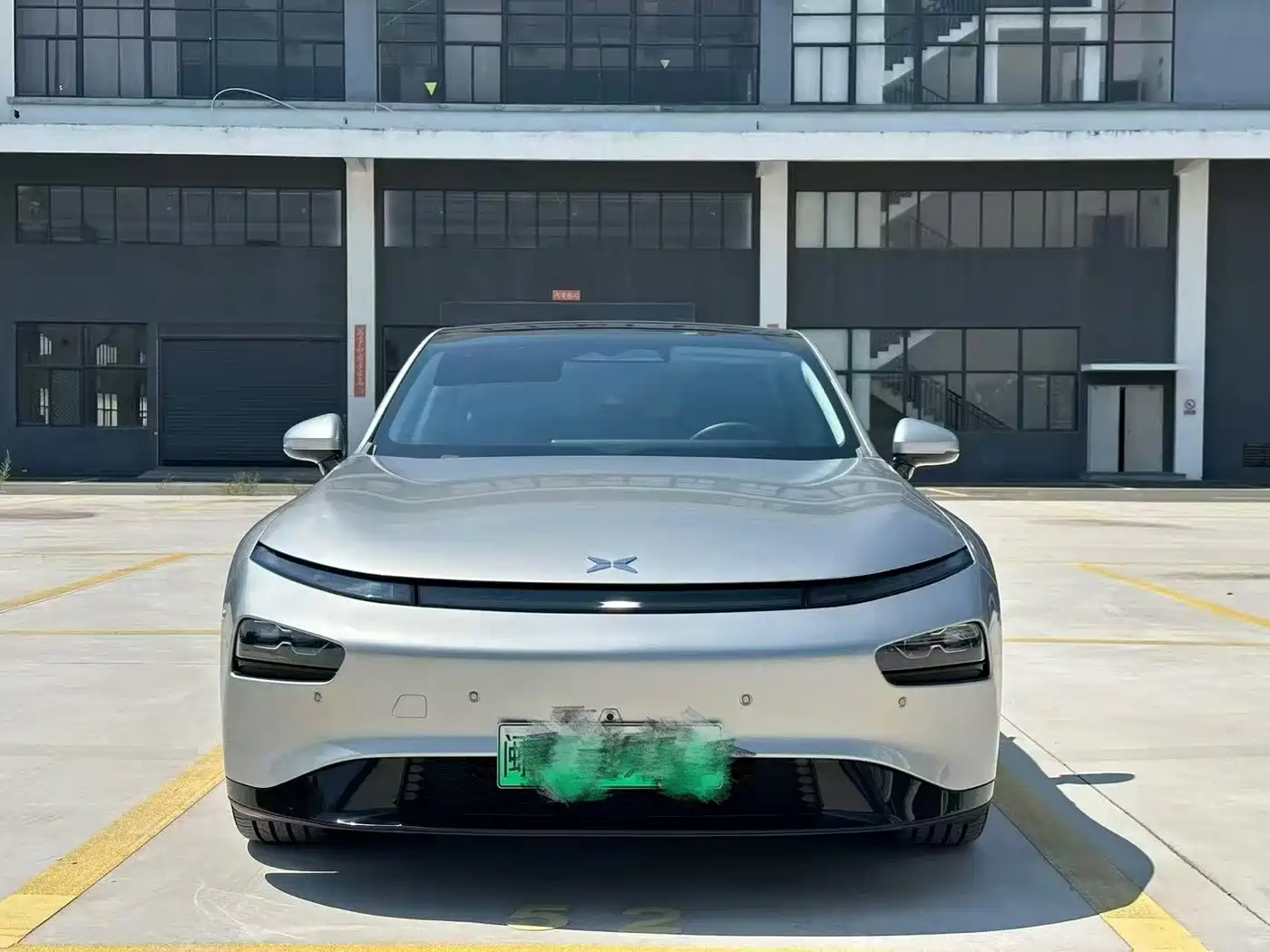 Фото 2 - XPeng P7