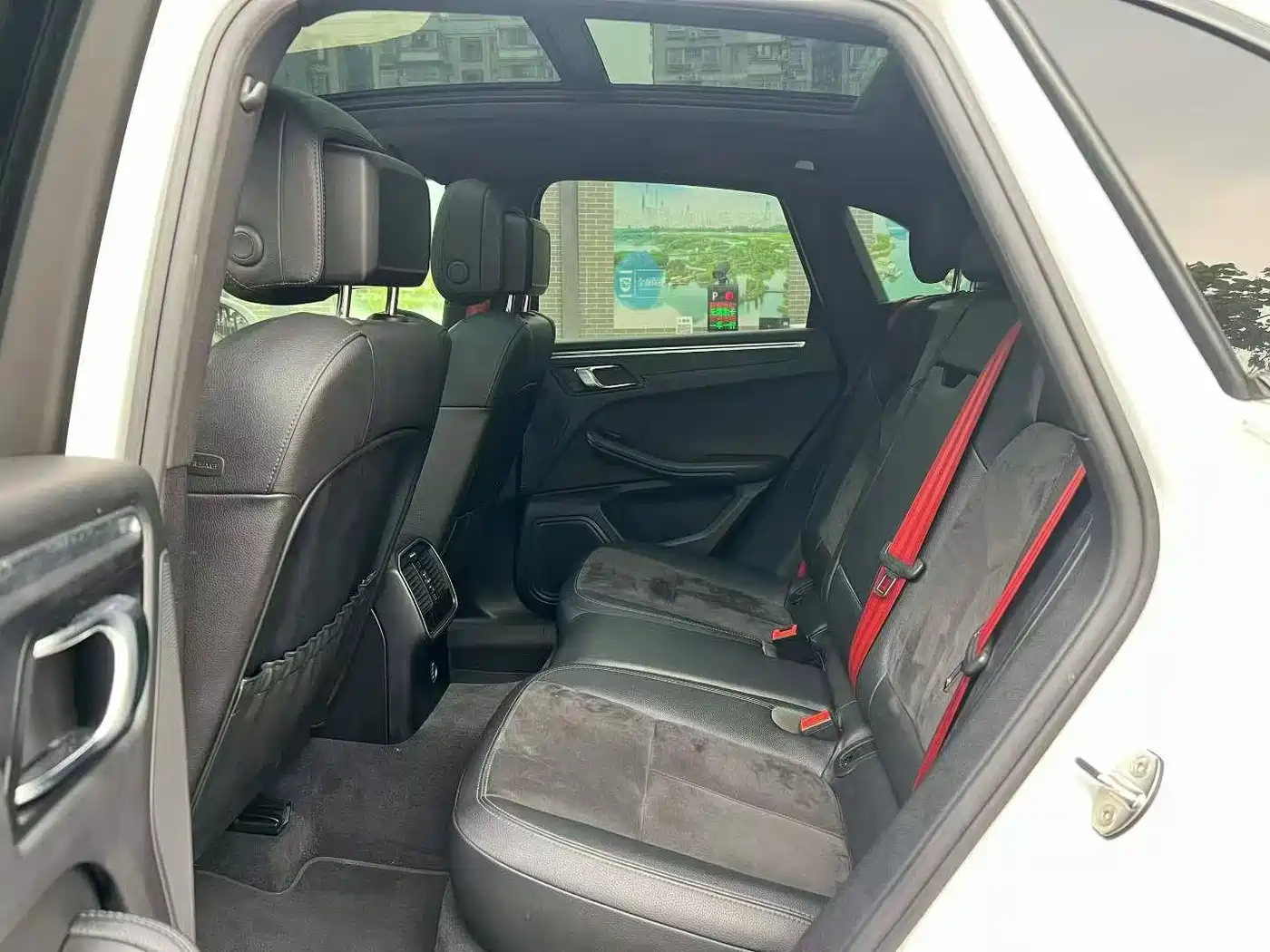 Porsche Macan 2018 Macan 2.0T фото 7