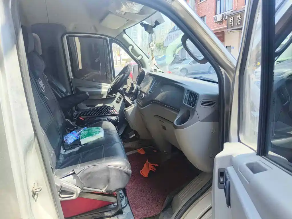 Foton Tuyano 2023 2023 Lucky Elephant Multi-purpose 2.0T Manual Long Wheelbase Medium Roof Single Rear Tire 5/6/7/9-seater