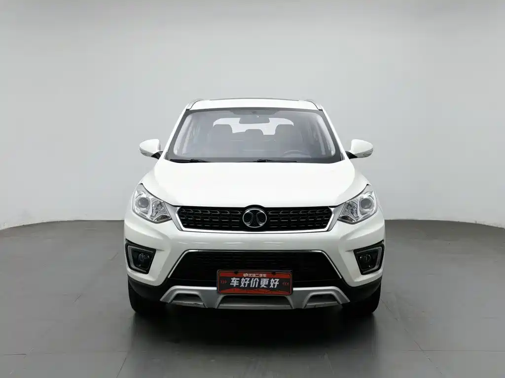 Фото 3 - BAIC Senova X35