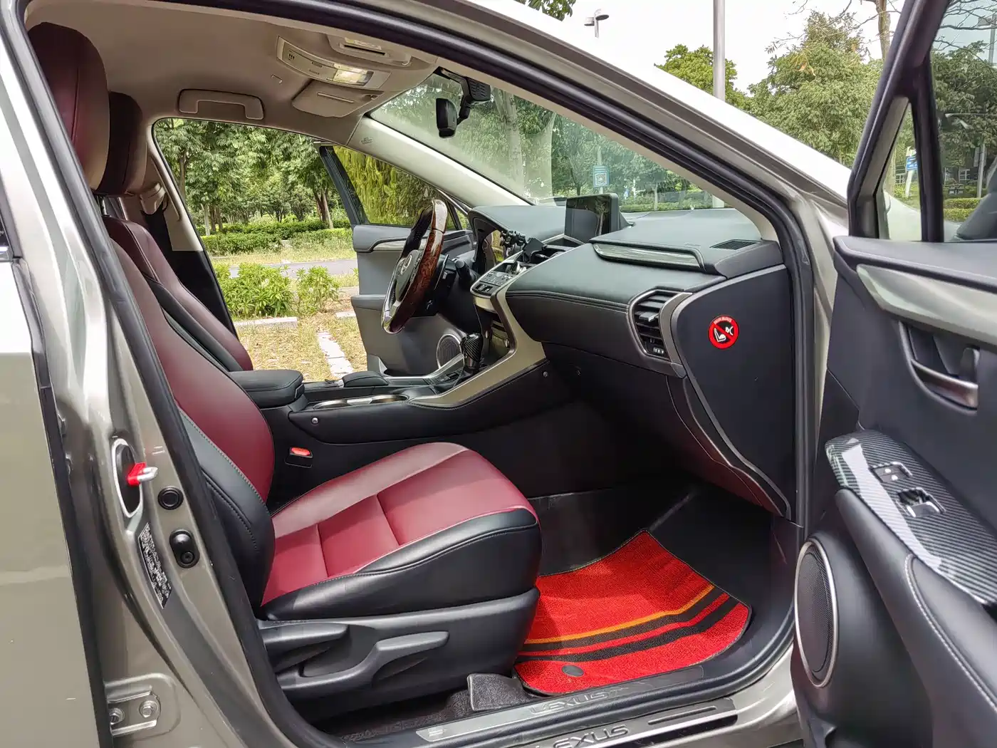 Photo 15 - Lexus NX