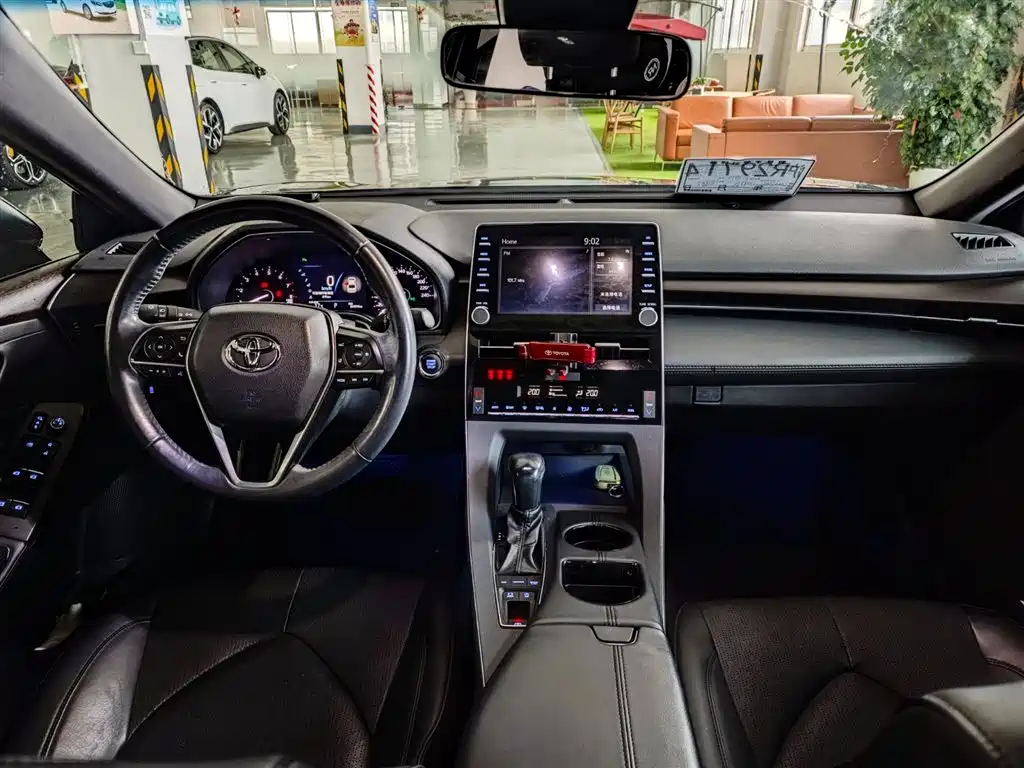 Toyota Avalon 2021 2.5L Luxury Edition фото 21