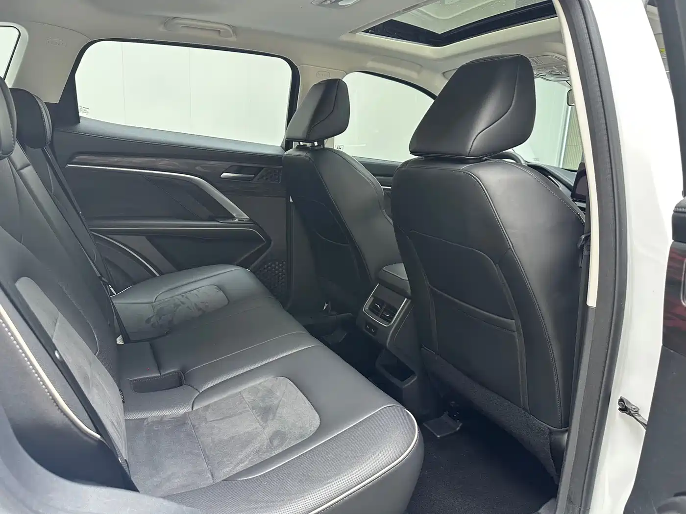 Photo 6 - Haval H6
