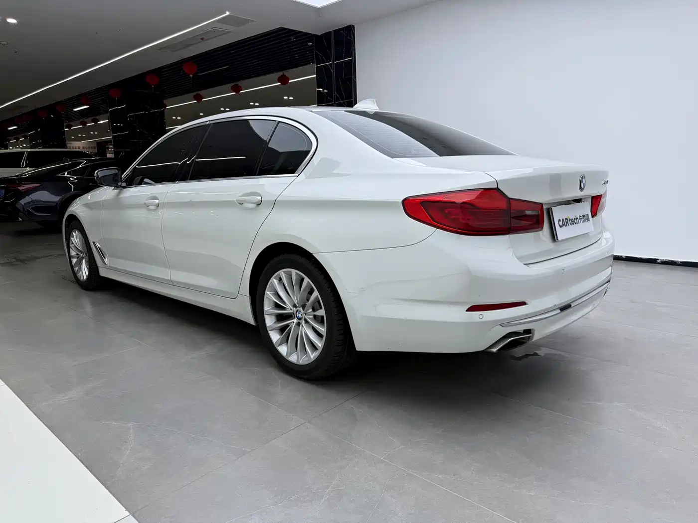 BMW 5 Series 2019 525Li Luxury Package фото 4