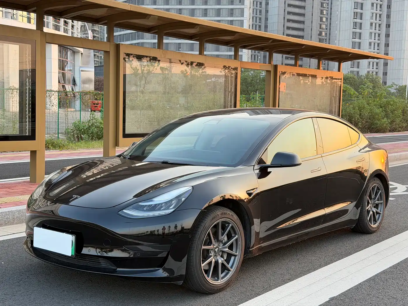 Tesla Model 3 2020 2019 Standard Range Rear-Wheel Drive Upgrade