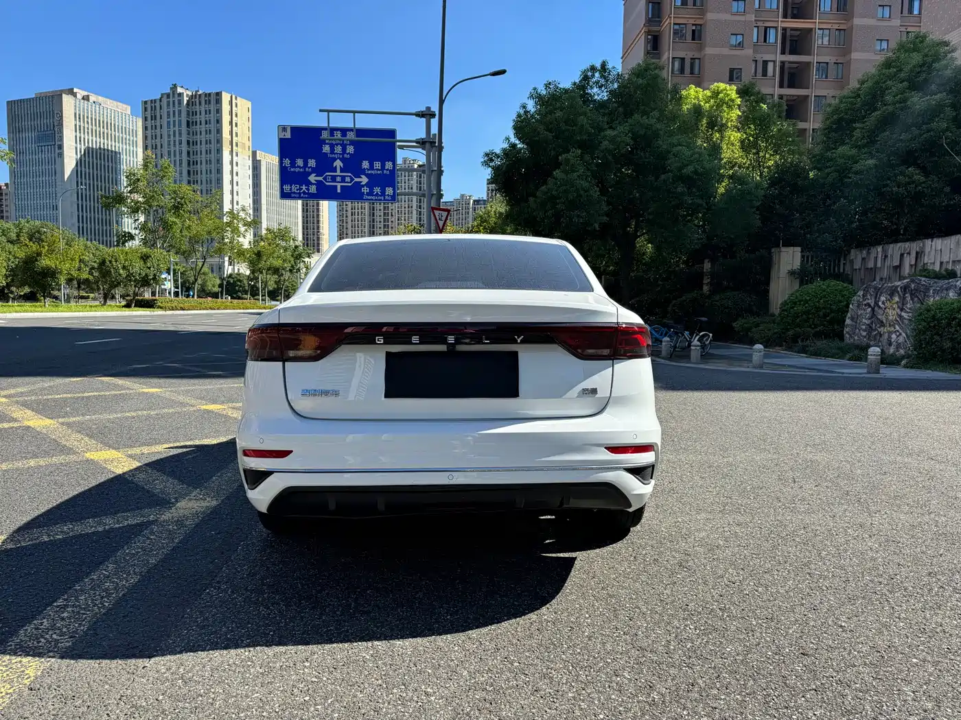 Photo 12 - Geely Emgrand