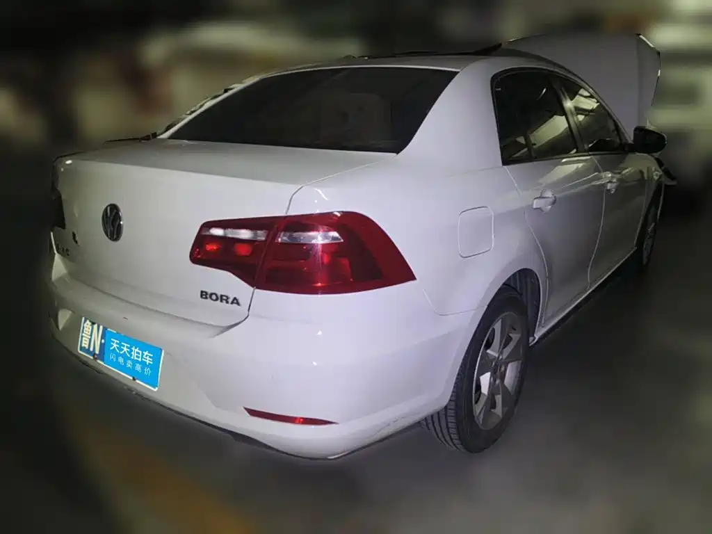 صورة 2 - Volkswagen Bora