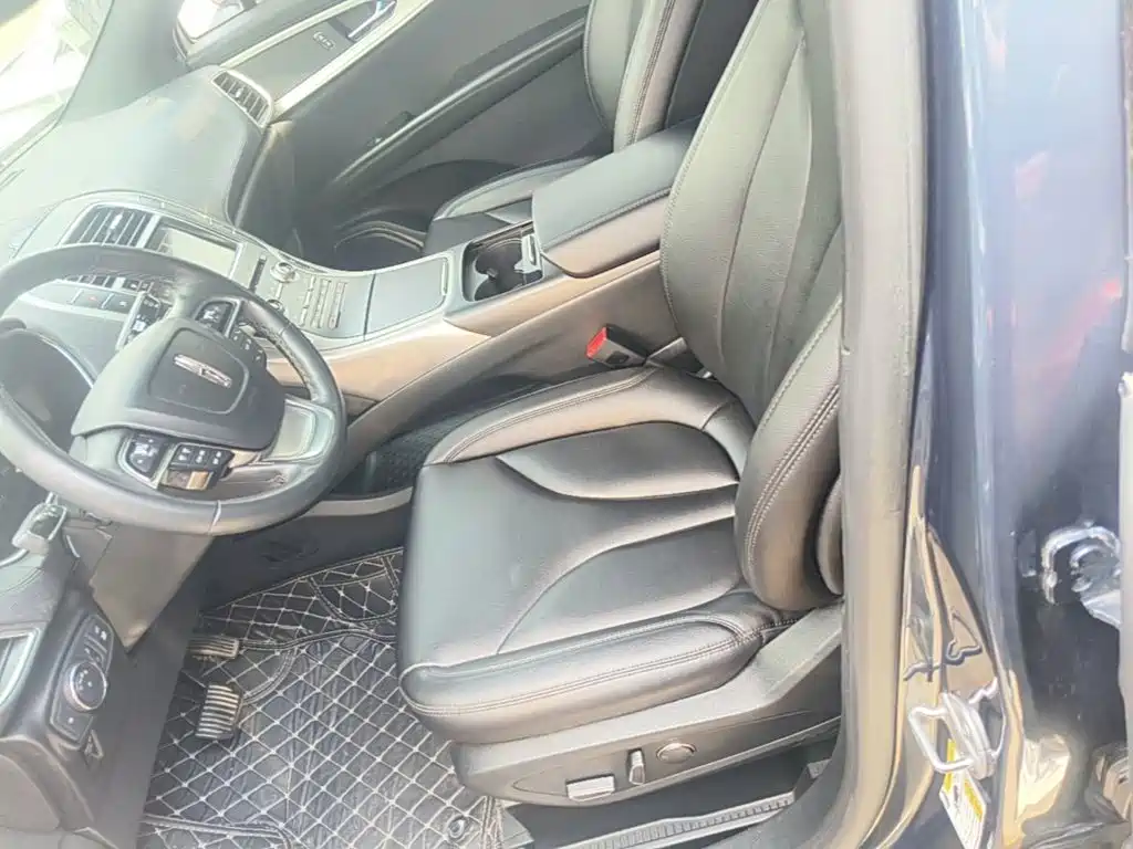 صورة 15 - Lincoln Nautilus (Import)