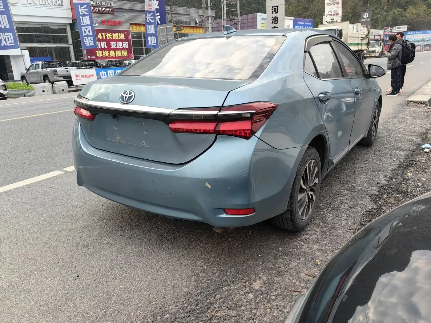 Toyota Corolla 2017 Facelift Hybrid 1.8L E-CVT Elite Edition фото 5