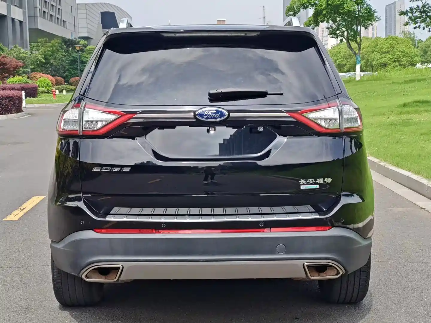 Фото 7 - Ford Edge