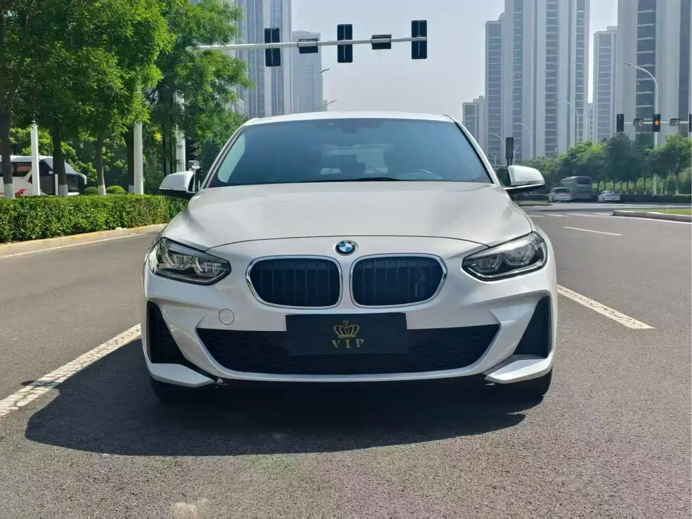 BMW 1-SERIES